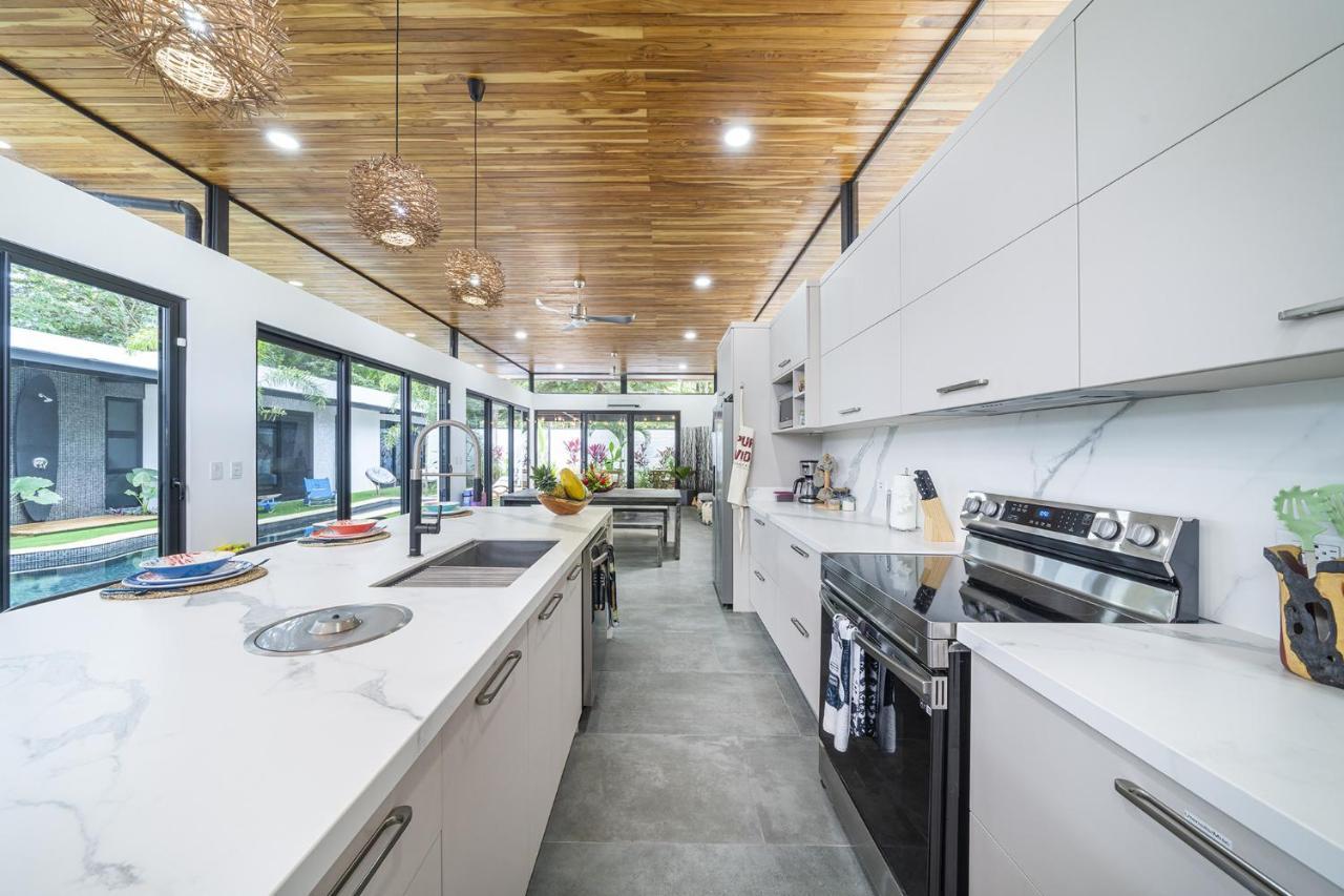 Вилла Playa Potrero - New Modern House, Pool In Guitar Shape - Casa Guitarra Экстерьер фото