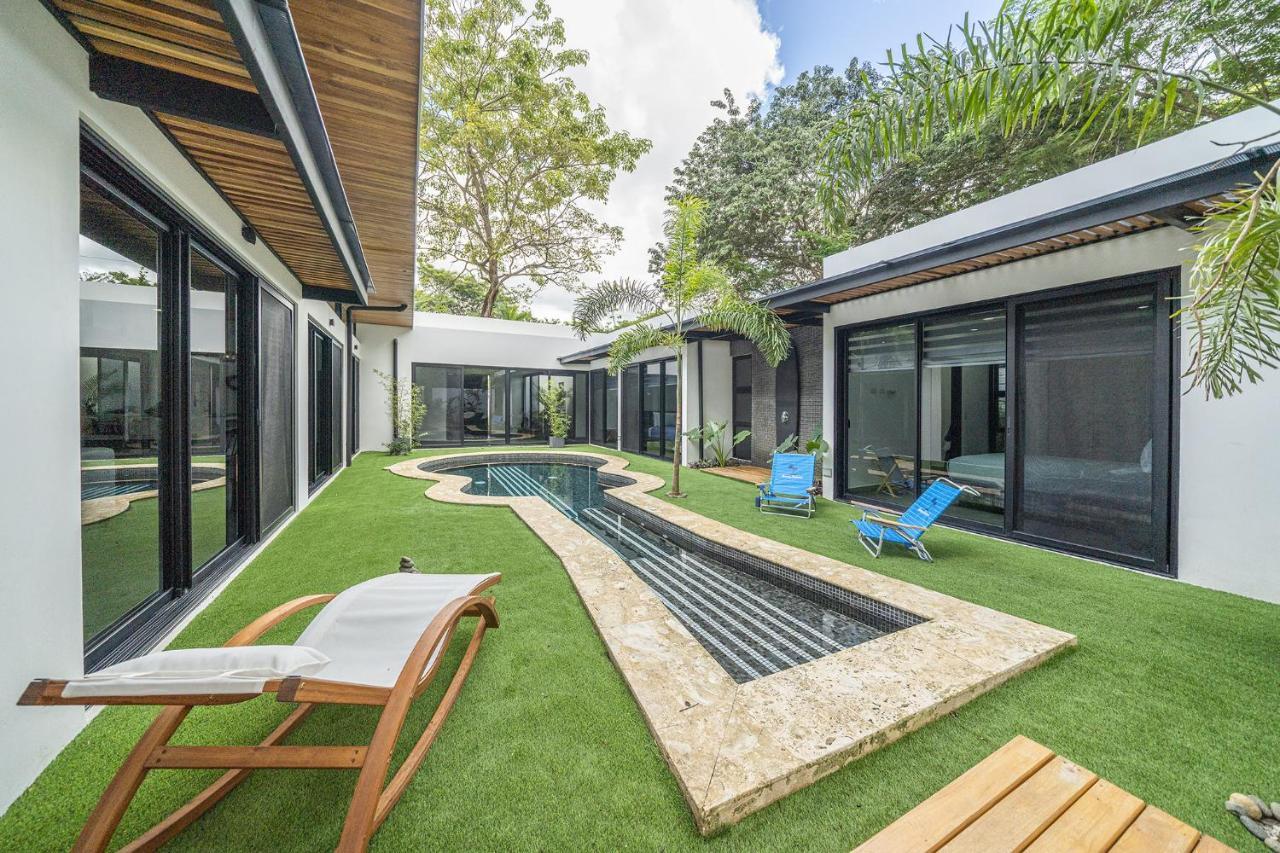 Вилла Playa Potrero - New Modern House, Pool In Guitar Shape - Casa Guitarra Экстерьер фото